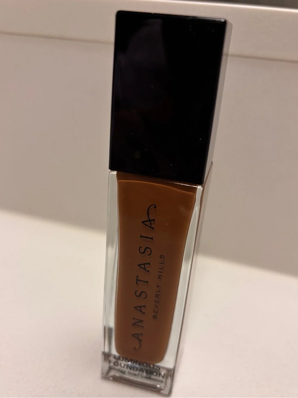 NEW IN BOX Anastasia Beverly Hills Luminous Foundation 500C